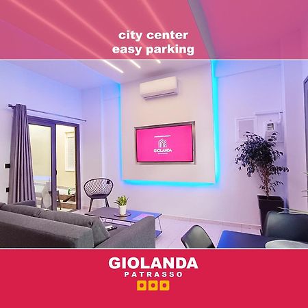 Giolanda Patrasso - Modern Apartment In The Center Of パトラ エクステリア 写真