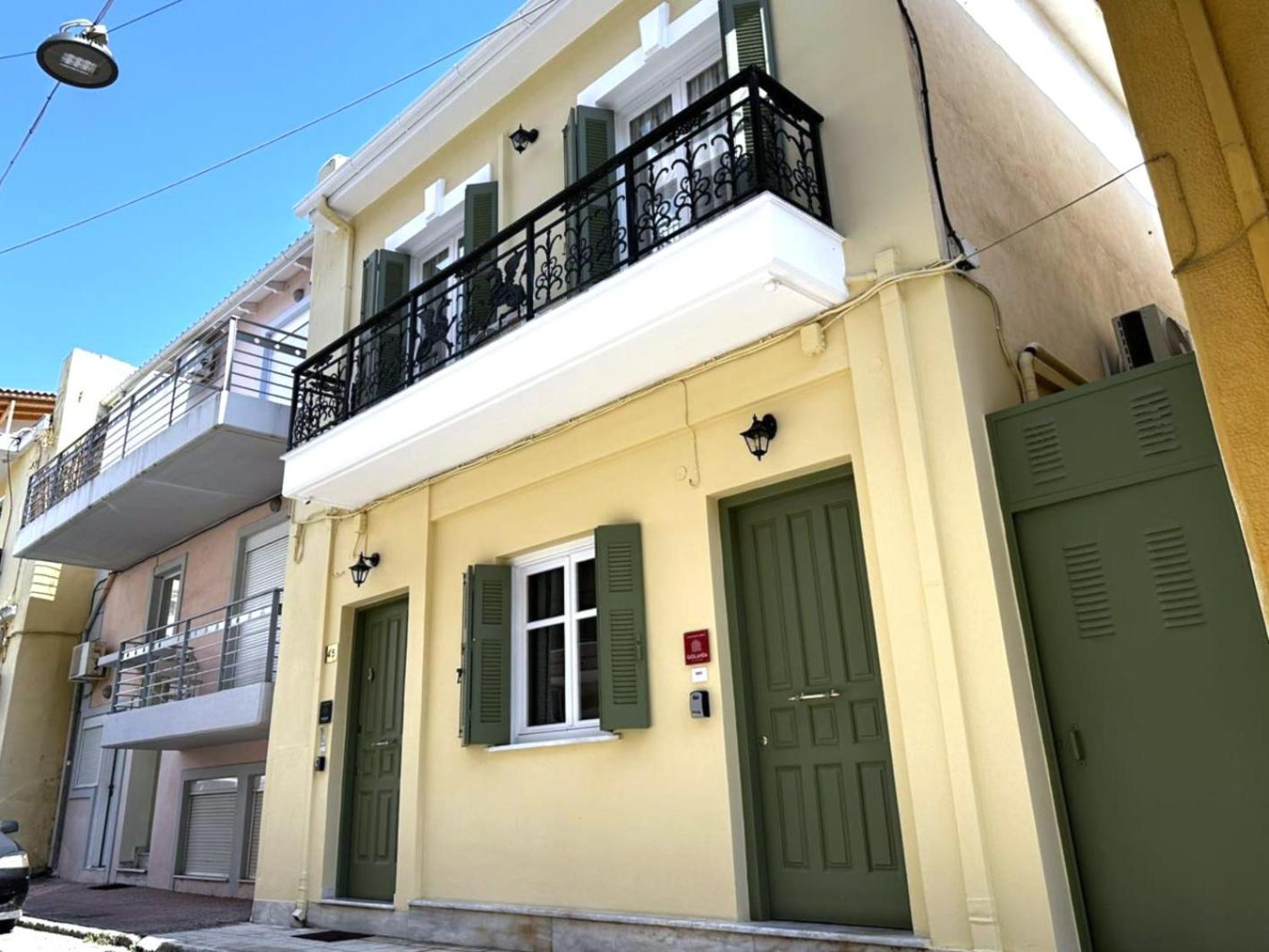 Giolanda Patrasso - Modern Apartment In The Center Of パトラ エクステリア 写真